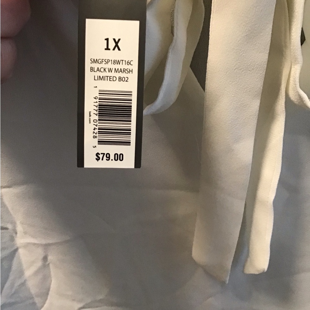 NWT!! Limited Blouse 1X - Picture 5 of 5